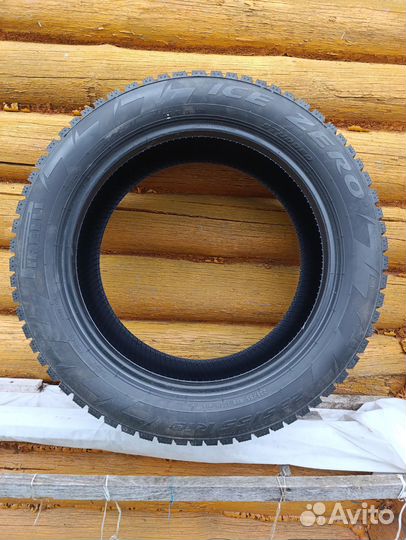 Pirelli Ice Zero 235/55 R19 105H