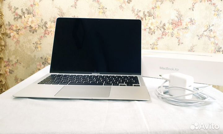 Apple MacBook Air M1 (2020) A2337 SSD 256Gb 37цик