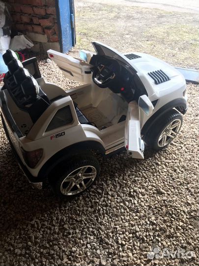 Электромобиль