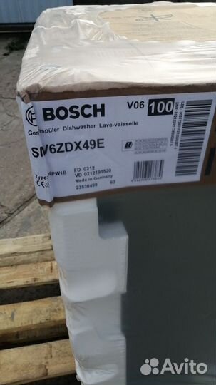 Встраиваемая посудомоечная машина Bosch SMV6ZDX49E