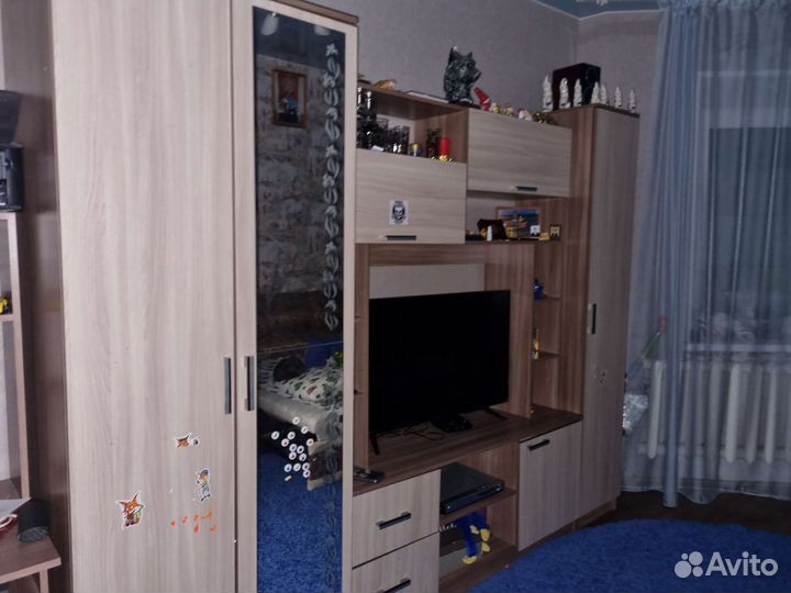 Стенка в гостиную