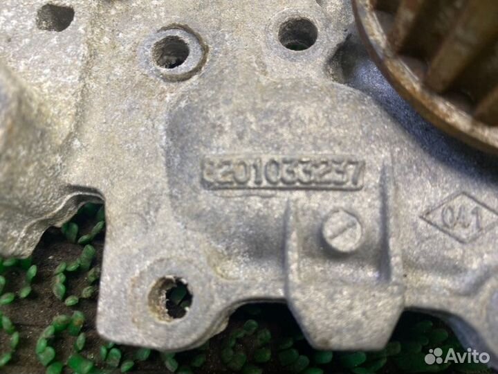 Водяной насос Renault Logan 1 K7J 2006