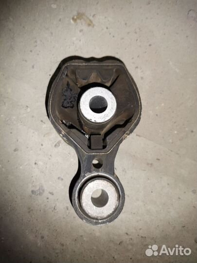 Подушка крепления кпп Mazda CX-9 2