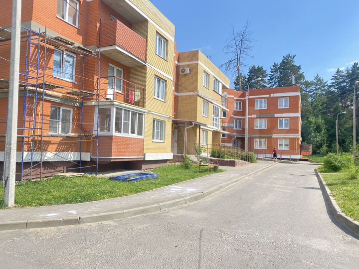 2-к. квартира, 46 м², 2/3 эт.
