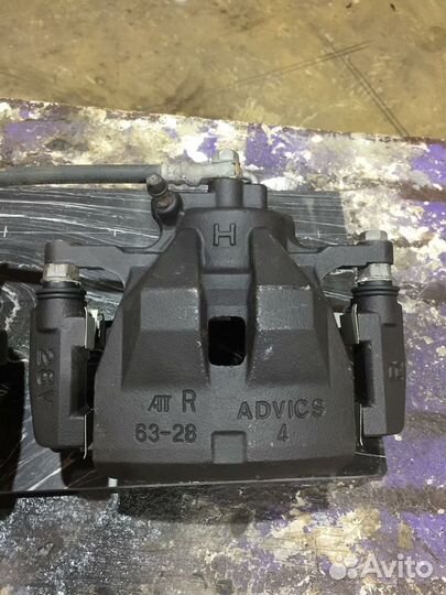 Передние тормозные суппорта