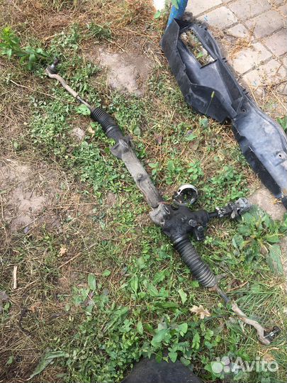 Рулевая рейка на 210 mercedes 1999г