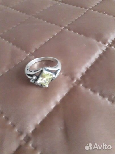 Серебряное кольцо