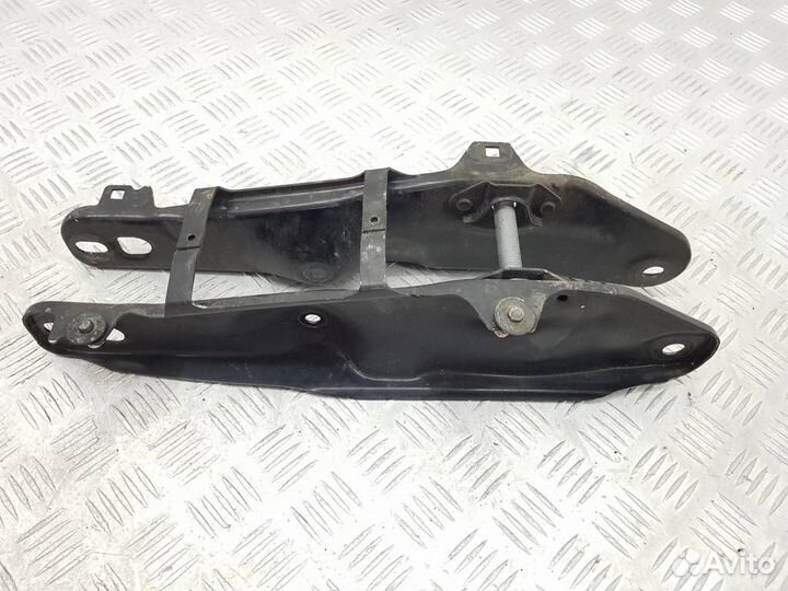 6861131 Рычаг задний левый BMW 5 G30/G31