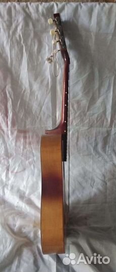 Акулеле маленькая гитара 73 см