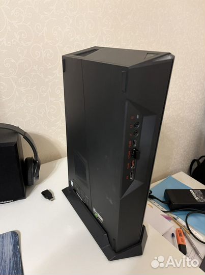 Пк MSI Trident 3 i7 8700/16/GTX1070/SSD 256/hdd1tb