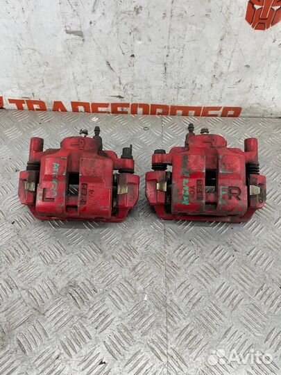 Суппорт передний левый Мазда Атенза GG