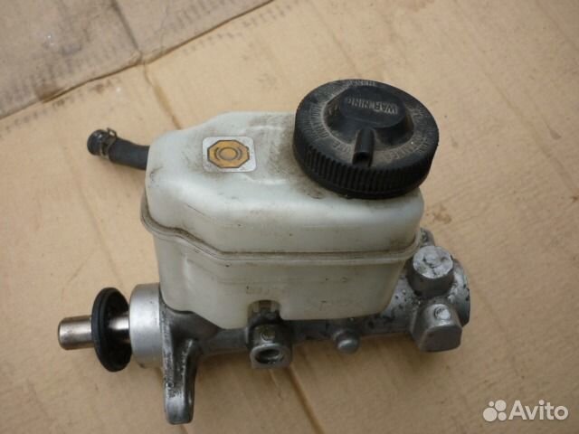 Mazda BT-50 Ford ranger Тормозной цилиндр главный