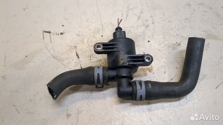 Насос водяной Audi A5 (8T)