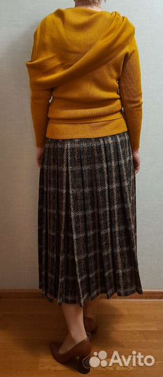 Женская вязаная кофта