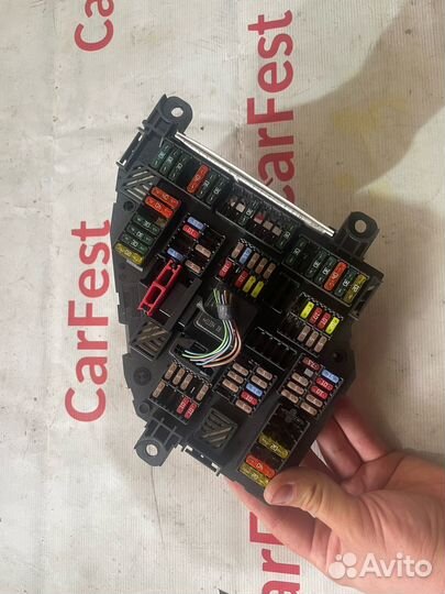 Блок предохранителей BMW F10 F11