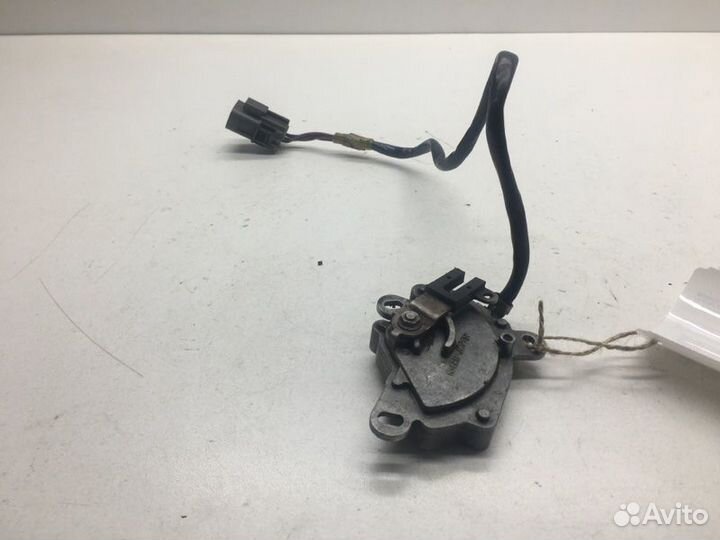 Датчик положения селектора АКПП Nissan Prairie