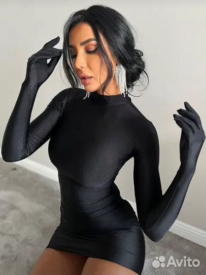 Платье с перчатками