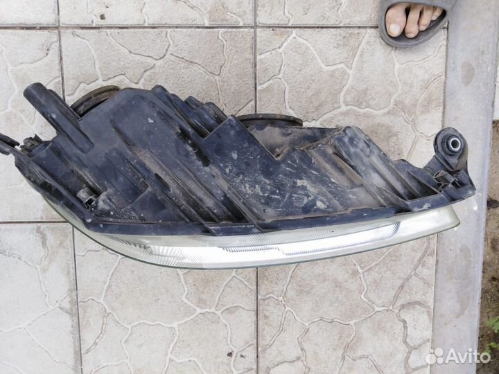 Фара Skoda Fabia