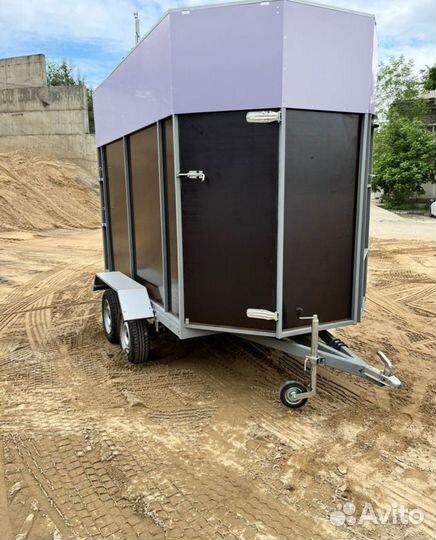 Прицеп коневозка