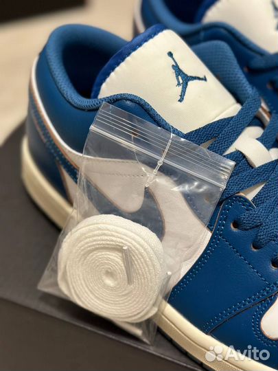 Кроссовки Nike