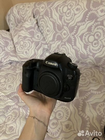Зеркальный фотоаппарат canon 5D mark iii