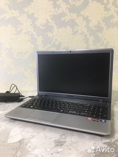 Ноутбук Samsung NP355V5C