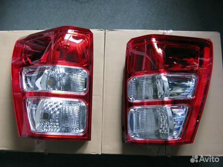 Фонарь задний правый Сузуки Гранд Витара 2005