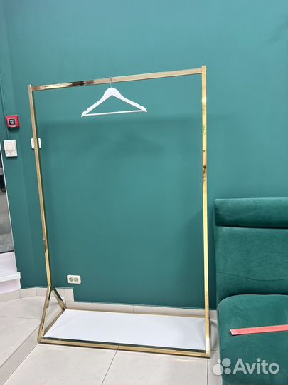 Вешалка напольная