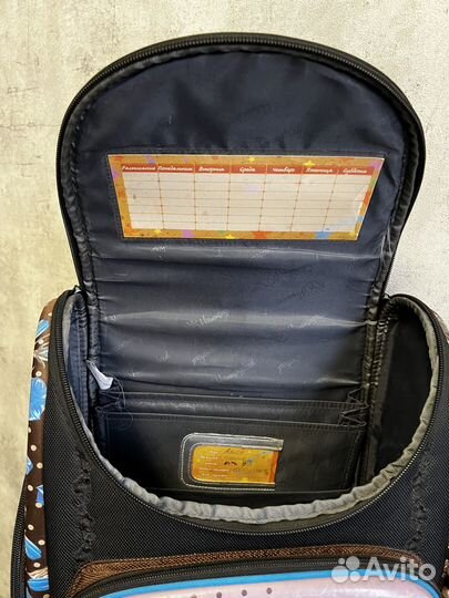 Ранец школьный Hummingbird