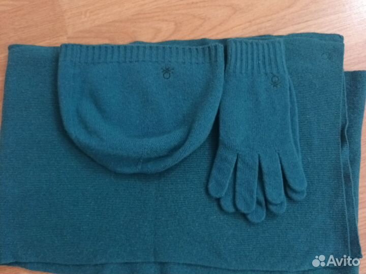 Комлект шапка шарф перчатки женский