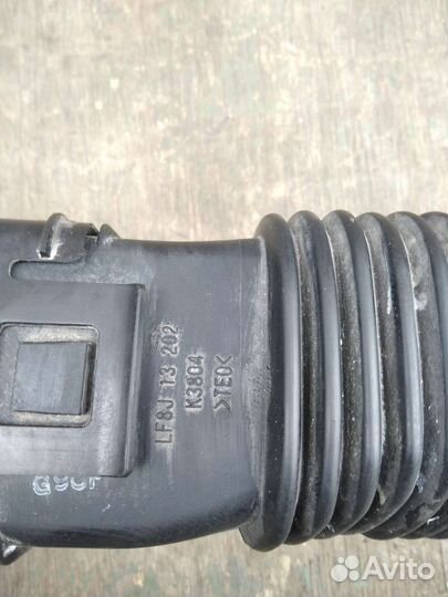 Воздухозаборник Mazda 3 BL