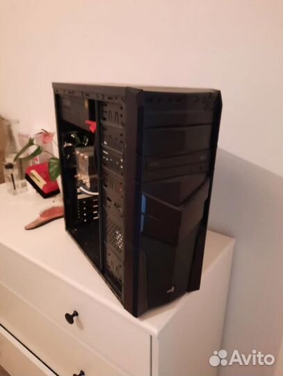 Intel Core i7 6700K/16GB озу/SSD256