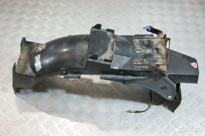 Подкрылок Suzuki GSX400F