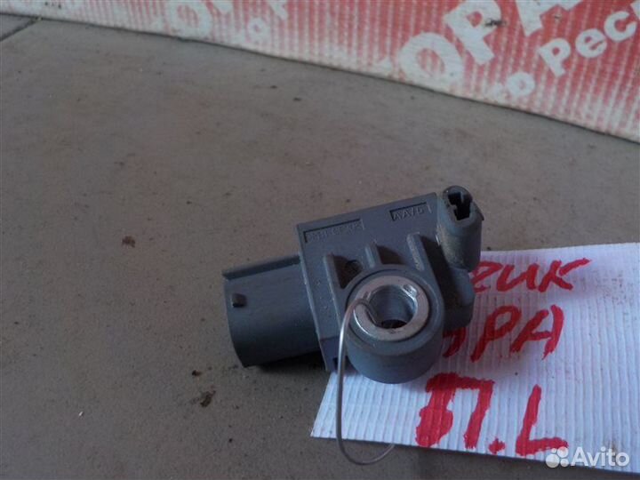 Датчик удара передний левый Hyundai Tucson (W5)