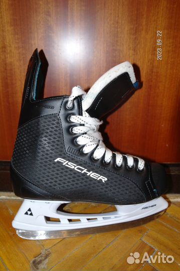 Коньки хоккейные 37,5