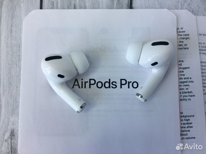 Наушники AirPods Pro новые