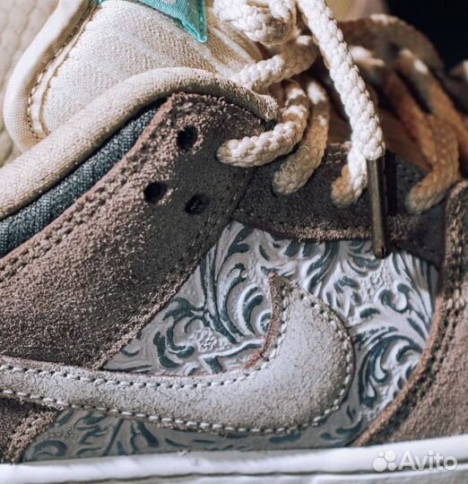 Nike SB Dunk Low “Big Money Savings”