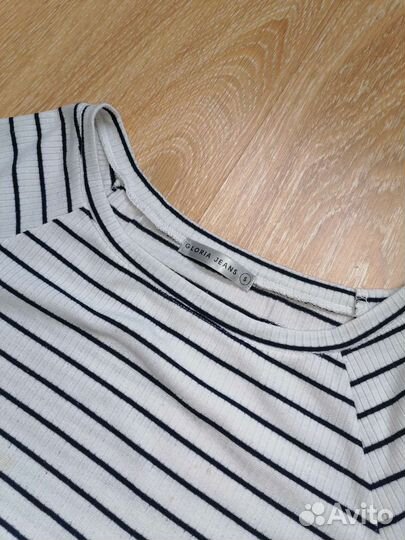 Вещи женские 42-44