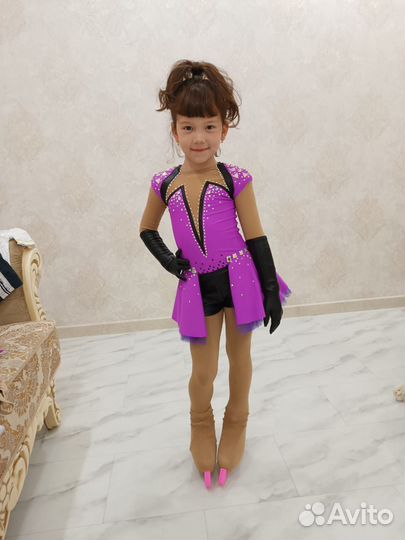 Костюм для фигурного катания 116-122