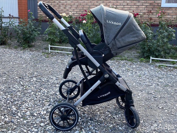 Прогулочная коляска luxmom