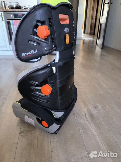 Детское кресло в машину isofix