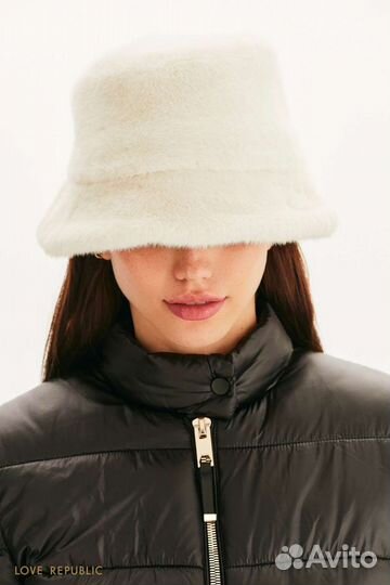 Панама меховая белая