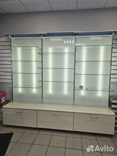 Продаются торговые стелажи