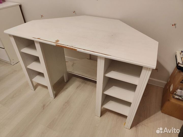 Письменный стол IKEA