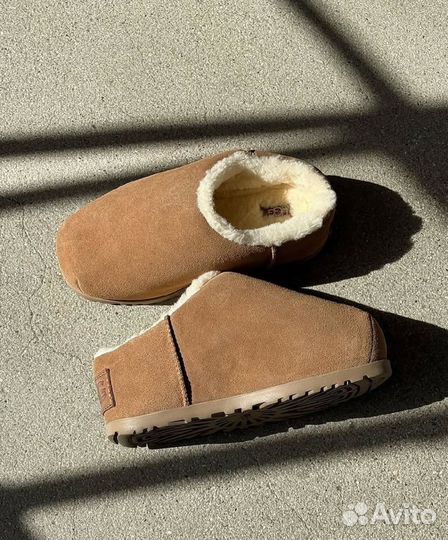 UGG Pumped Slide Тапочки