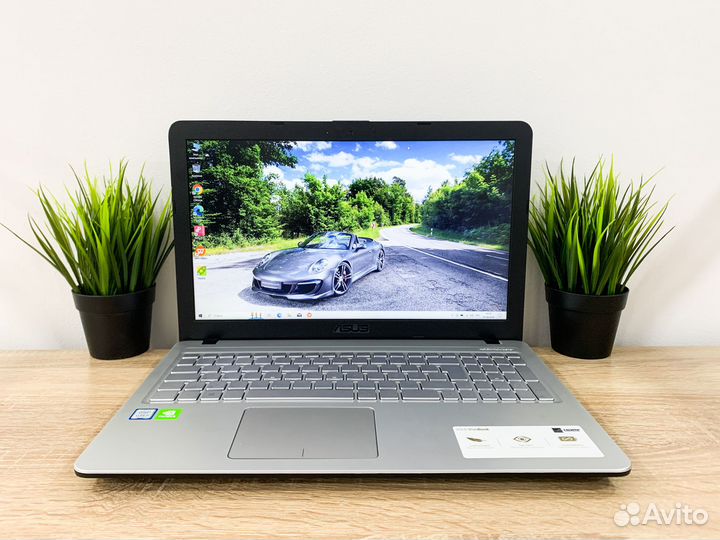 Ноутбук Asus Vivobook Core i5-8Th/MX 110/8Gb/SSD