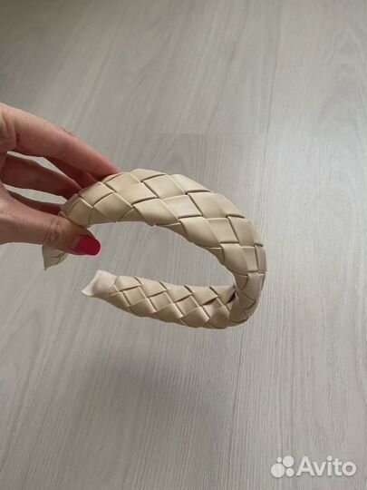 Ободок плетеный из эко кожи под Bottega Vennetta