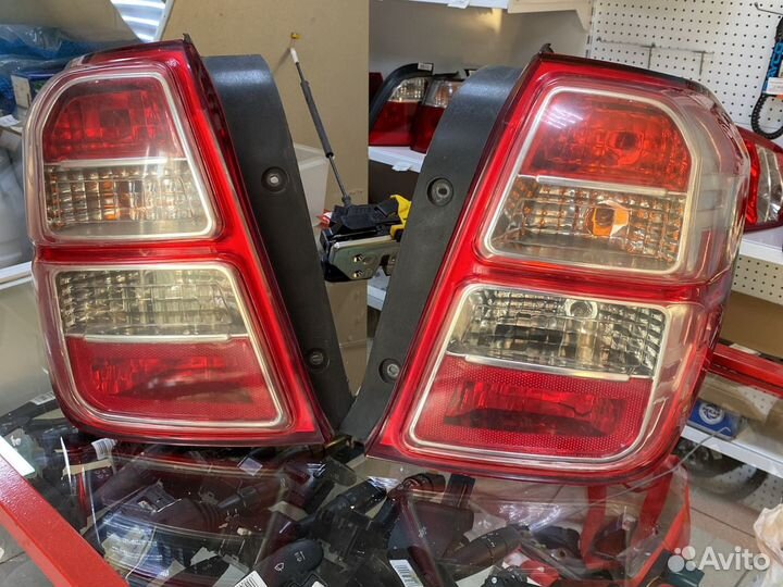Фонарь задний Chevrolet Cobalt левый