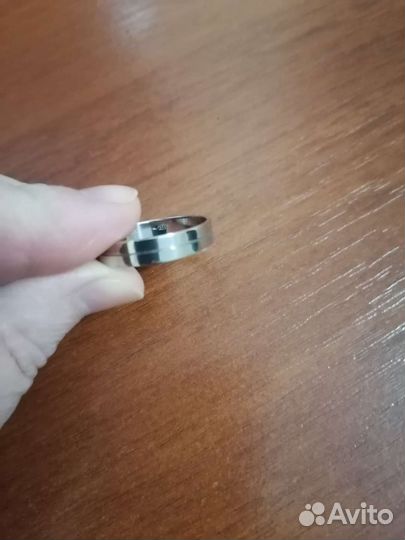Серебряное кольцо