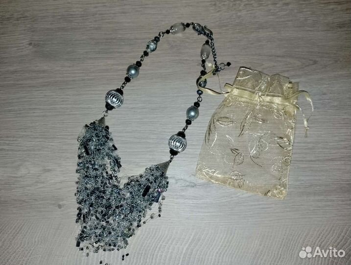 Колье из бисера